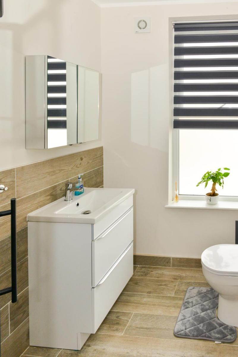 Esterville 1 And 2 Bedrooms Hot Tub Availability Belfast