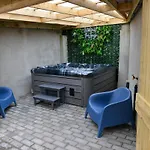 Esterville Apartments 1 And 2 Bedrooms Hot Tub Availability