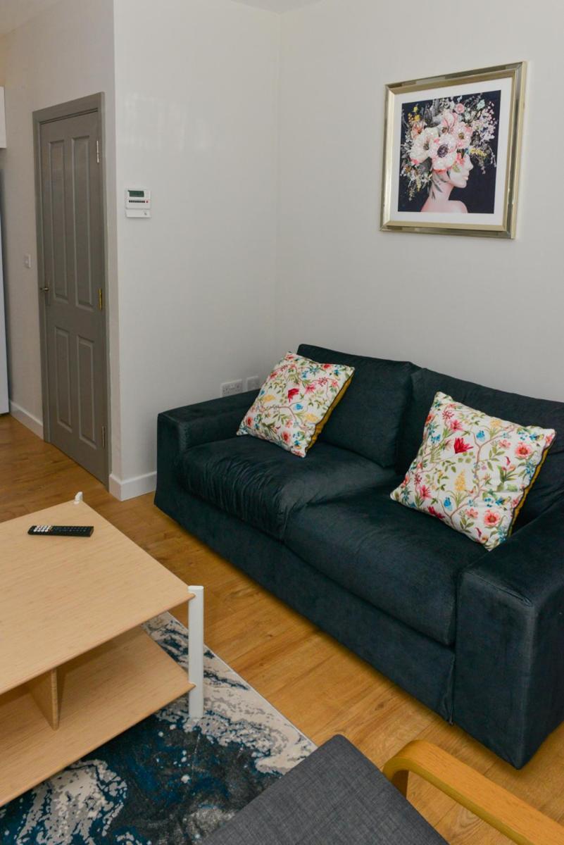 Esterville 1 And 2 Bedrooms Hot Tub Availability *
