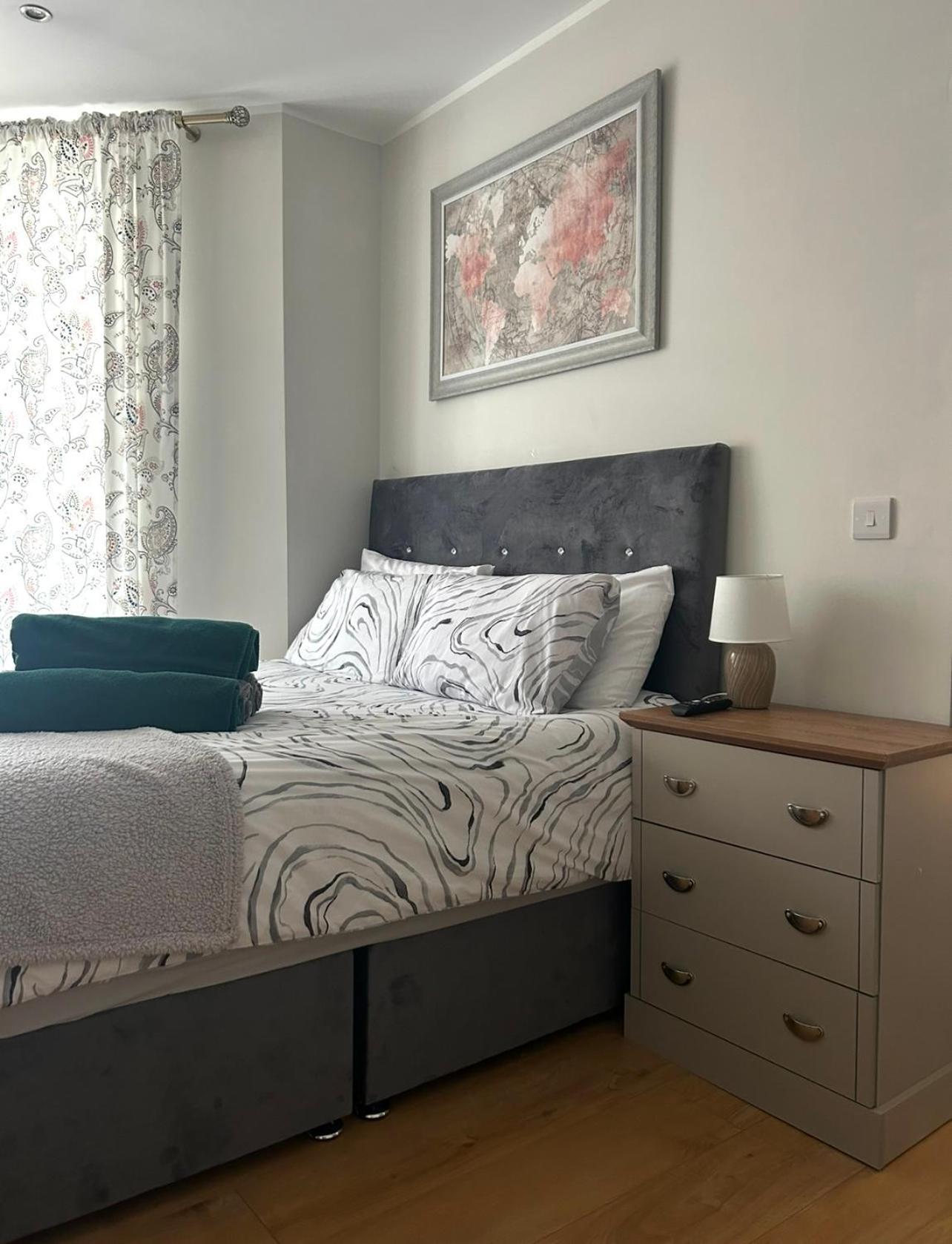 Esterville 1 And 2 Bedrooms Hot Tub Availability