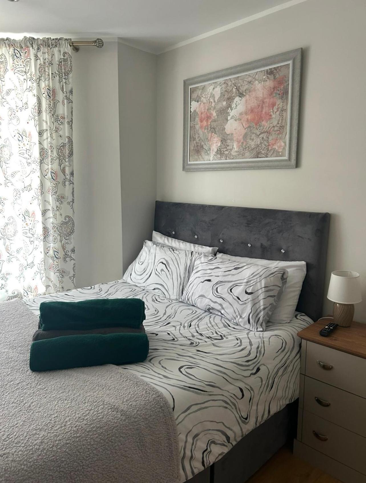 Esterville 1 And 2 Bedrooms Hot Tub Availability